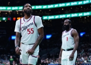 开云体育入口-尼克斯轻取雷霆，麦科勒姆点燃赛场