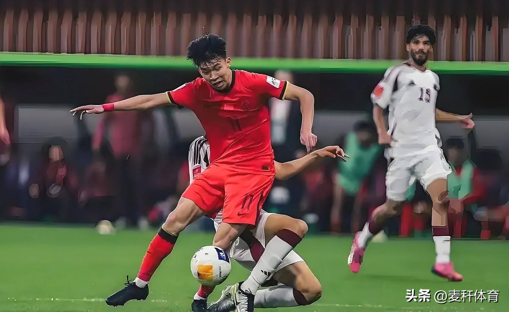 男子足球比赛中澳大利亚队大胜