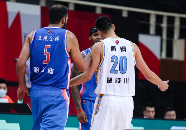 四川遭遇上海强劲攻势，输球结束战斗的简单介绍