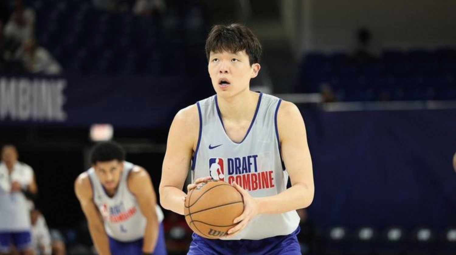 辽宁队轻取新疆队，库里扛起全队