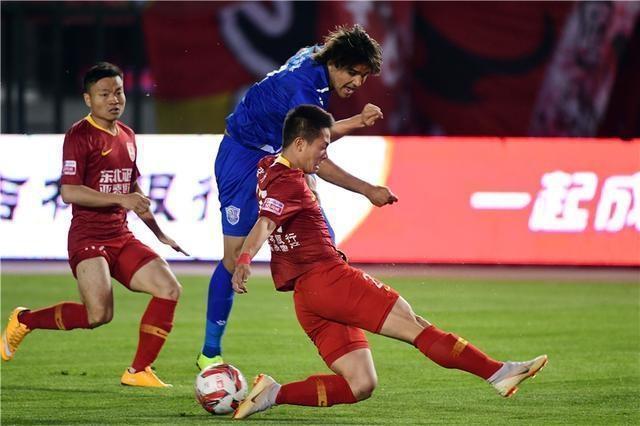 青岛黄海主场战平贵州恒丰智诚，主场不胜