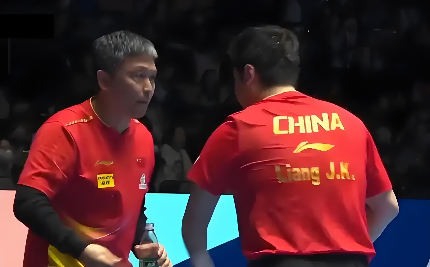 英格兰队翻盘中国队,张本智和关键制胜 英格兰队翻盘中国队,张本智和关键制胜