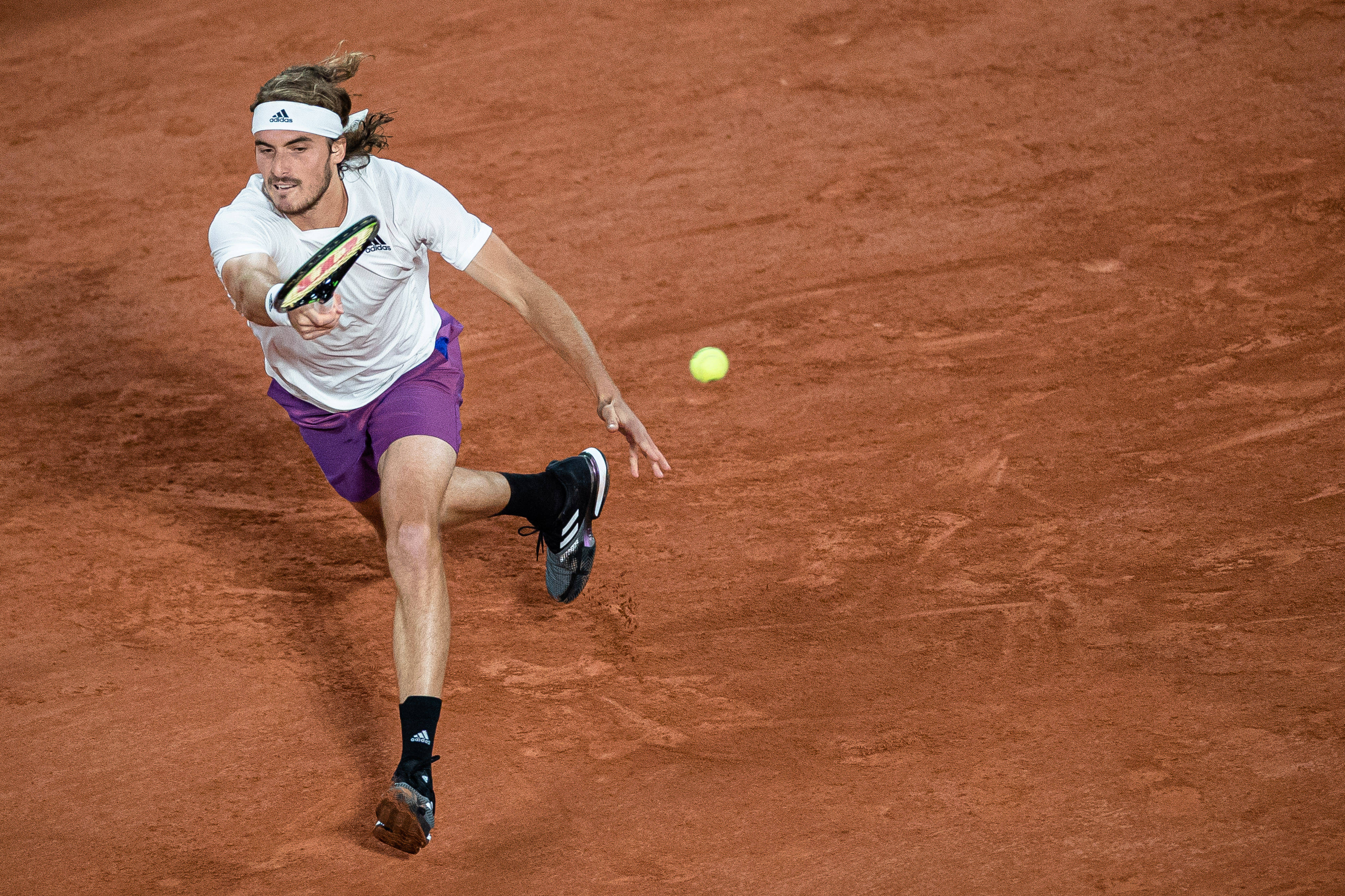 美网力克法网,西西帕斯带队取胜 美网力克法网,西西帕斯带队取胜