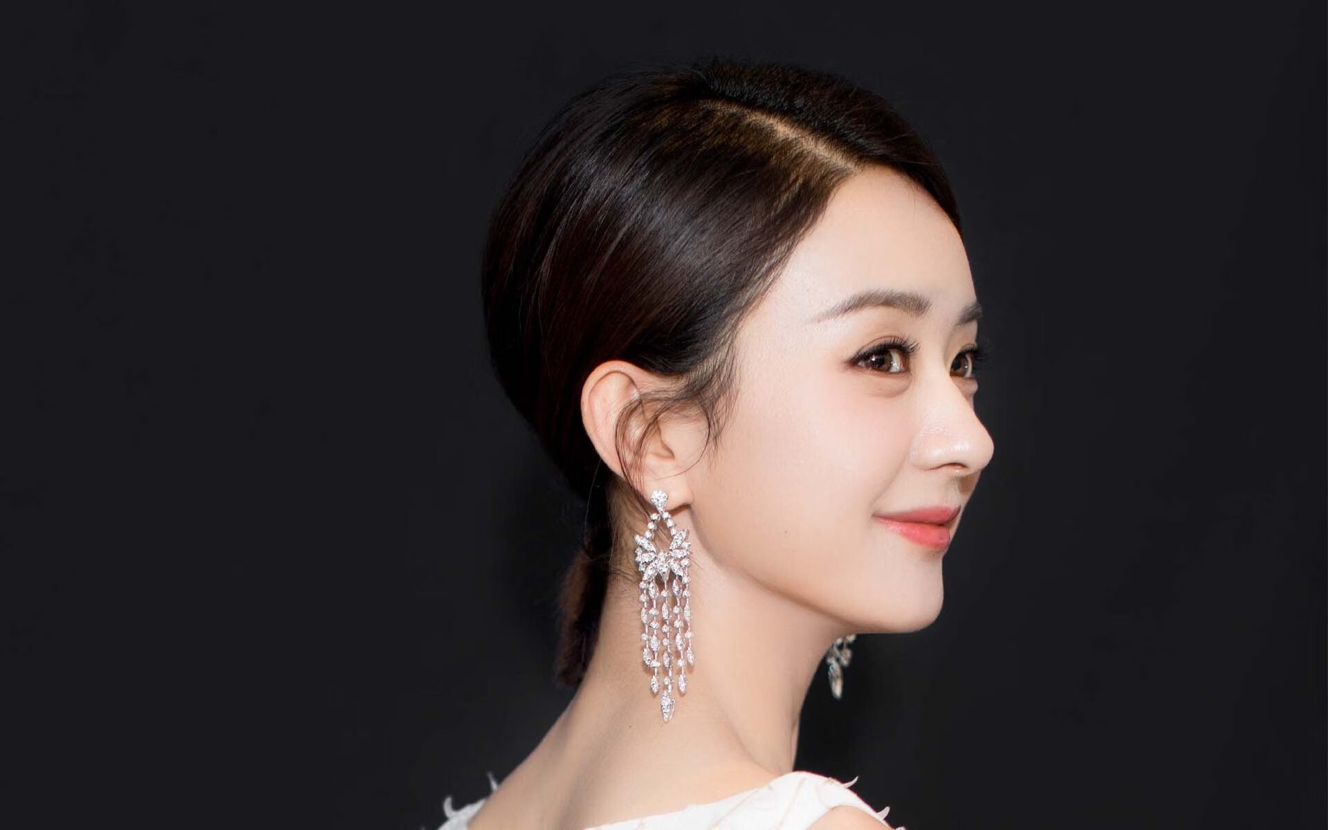 尘埃与极光，拉亚的十二分钟永恒