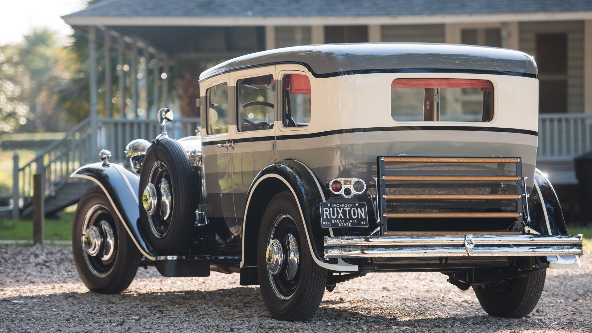 绝境重生，乔治末节导演奇迹，雄鹿极限翻盘太阳