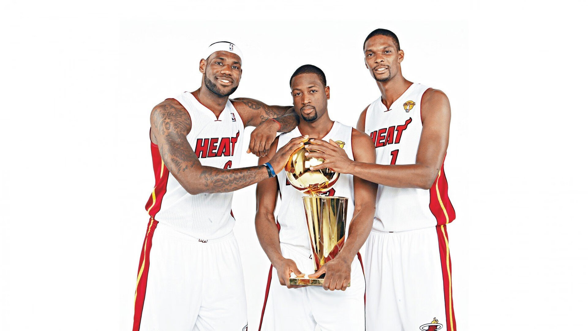 双线闪光,从尼日利亚征召尼斯之星到阿什拉夫的焦点战自证